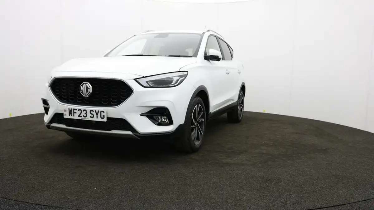 2023-mg-zs-suv-10t-gdi-exclusive-big-49