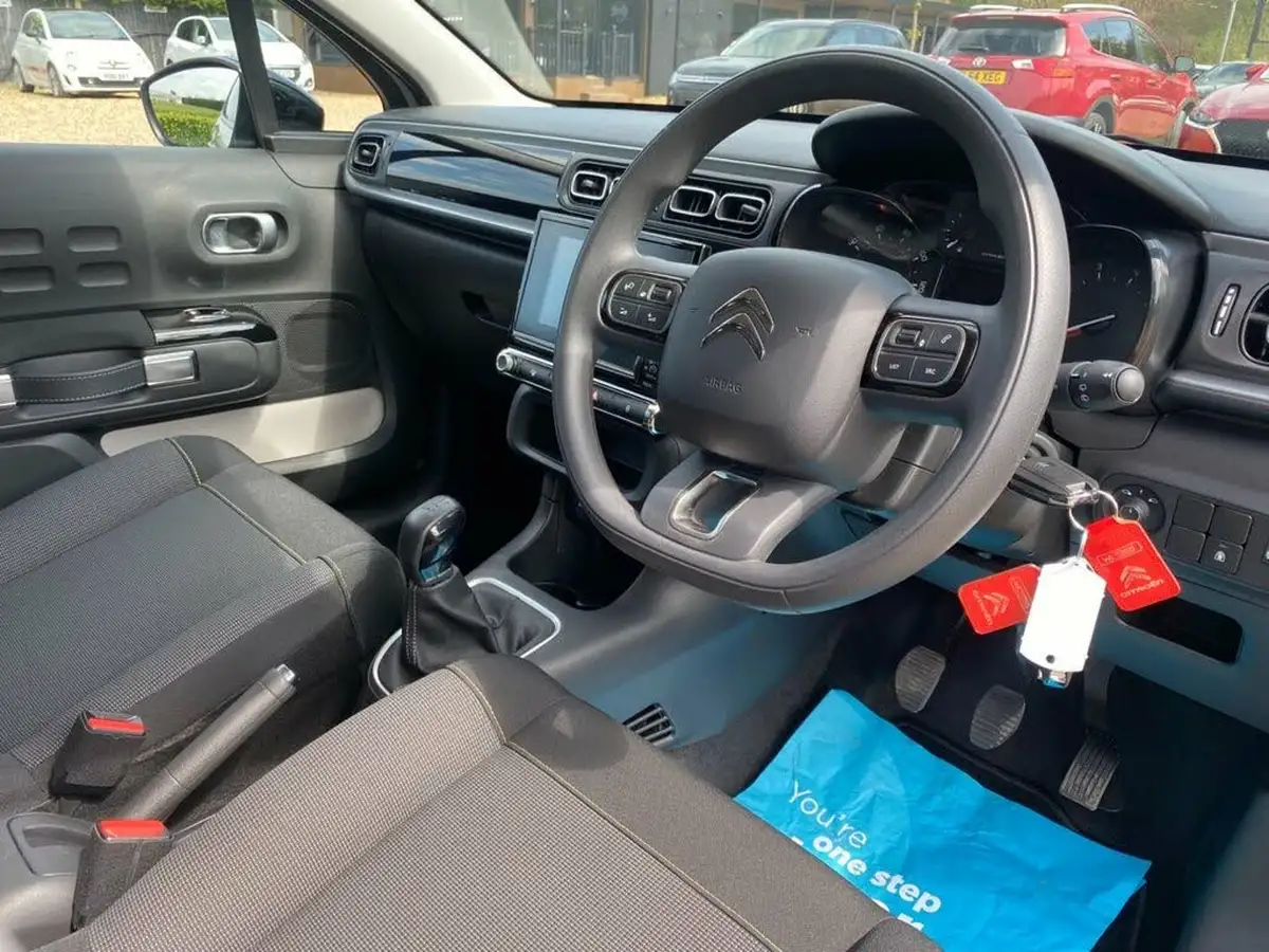 2024-citroen-c3-12-puretech-plus-83ps-big-18