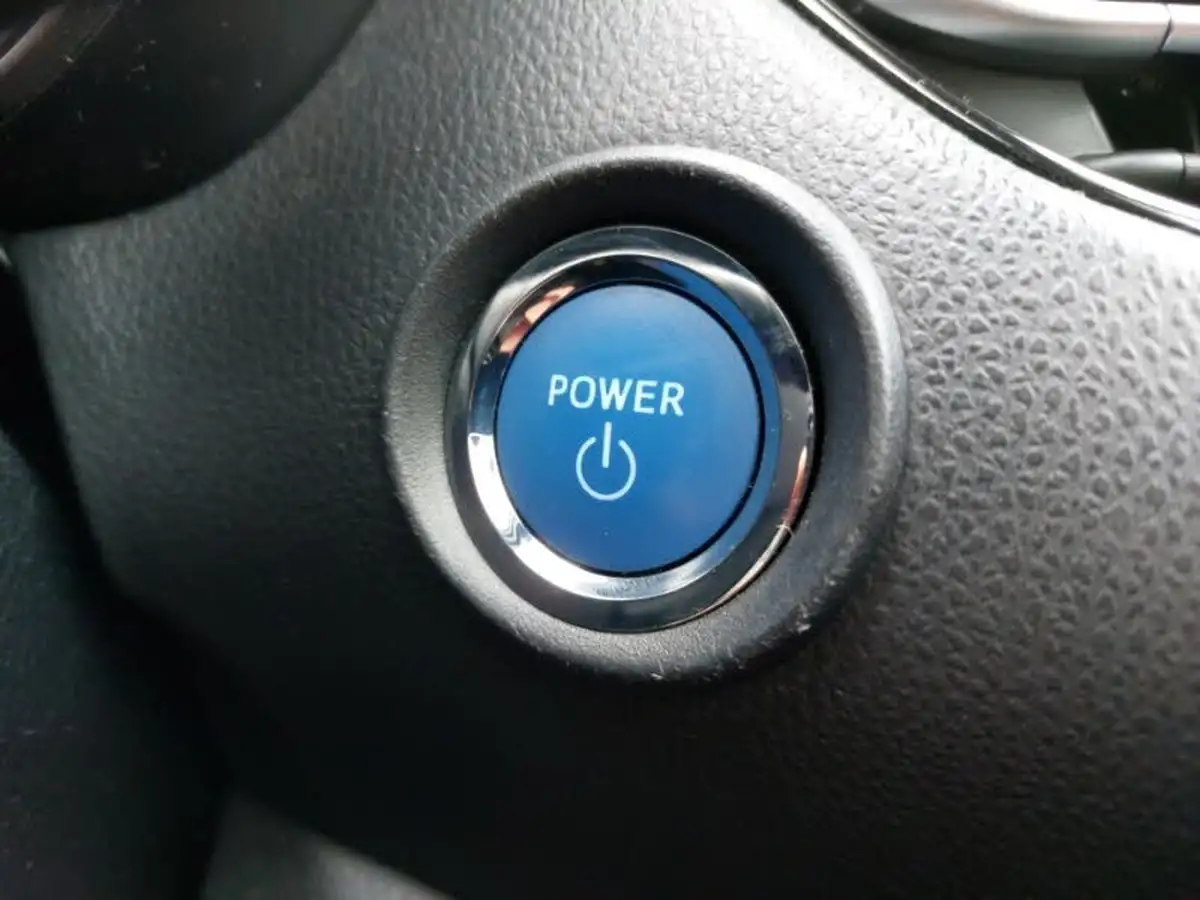 2017-toyota-c-hr-18-vvt-i-excel-big-12