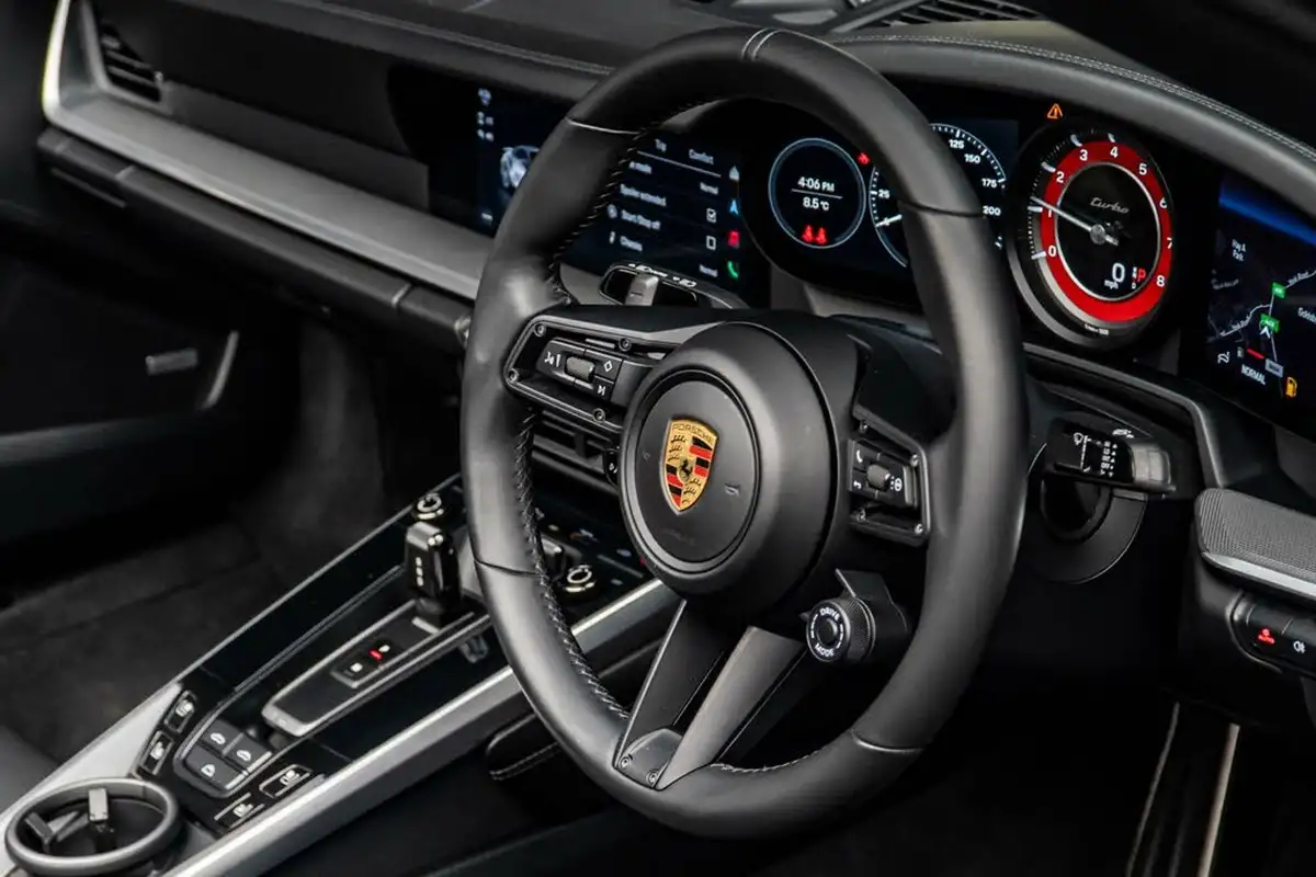 2021-porsche-911-38-turbo-580ps-cabriolet-big-28