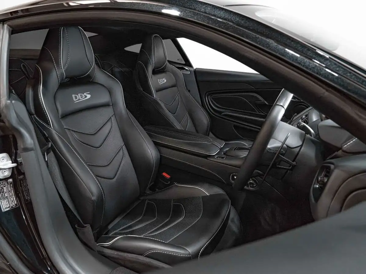 2020-aston-martin-dbs-52-v12-superleggera-big-1