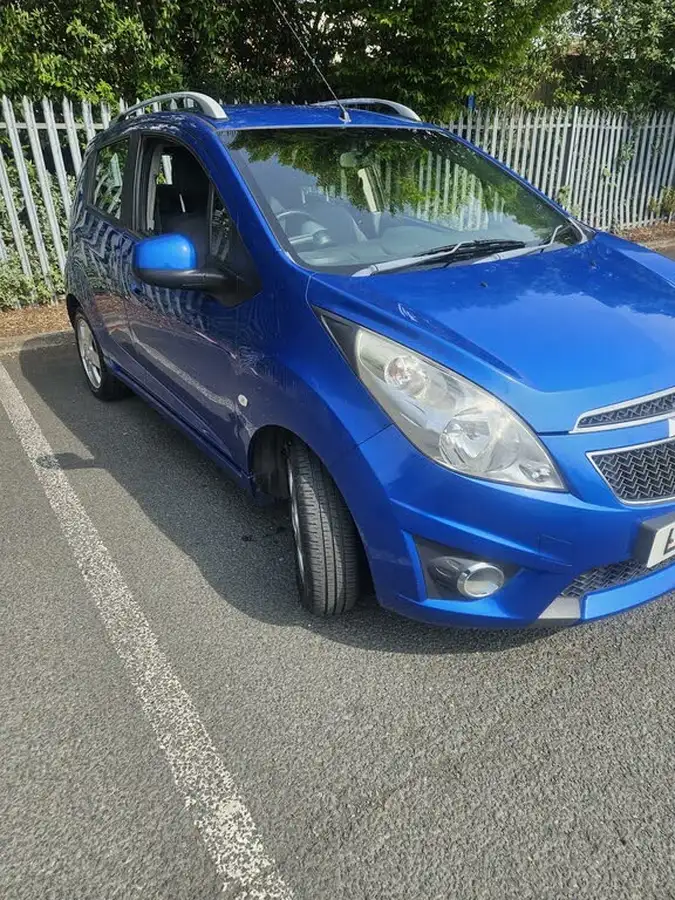 2012-chevrolet-spark-12-ls-big-0