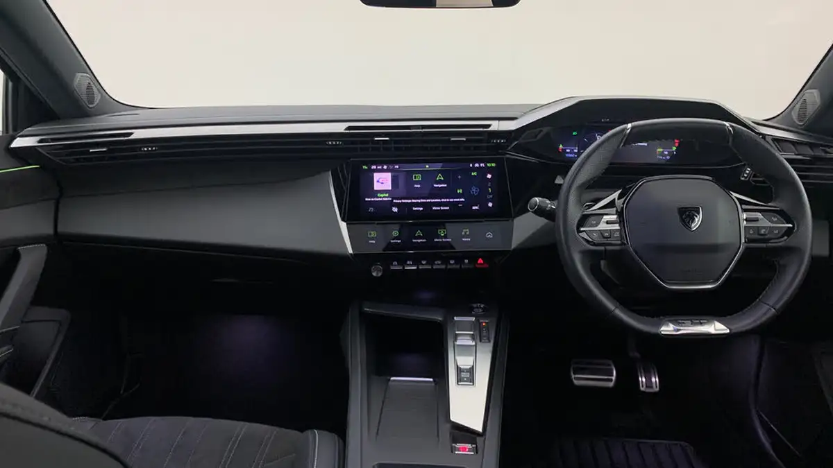 2023-peugeot-408-12-puretech-gt-130ps-ss-eat8-big-8