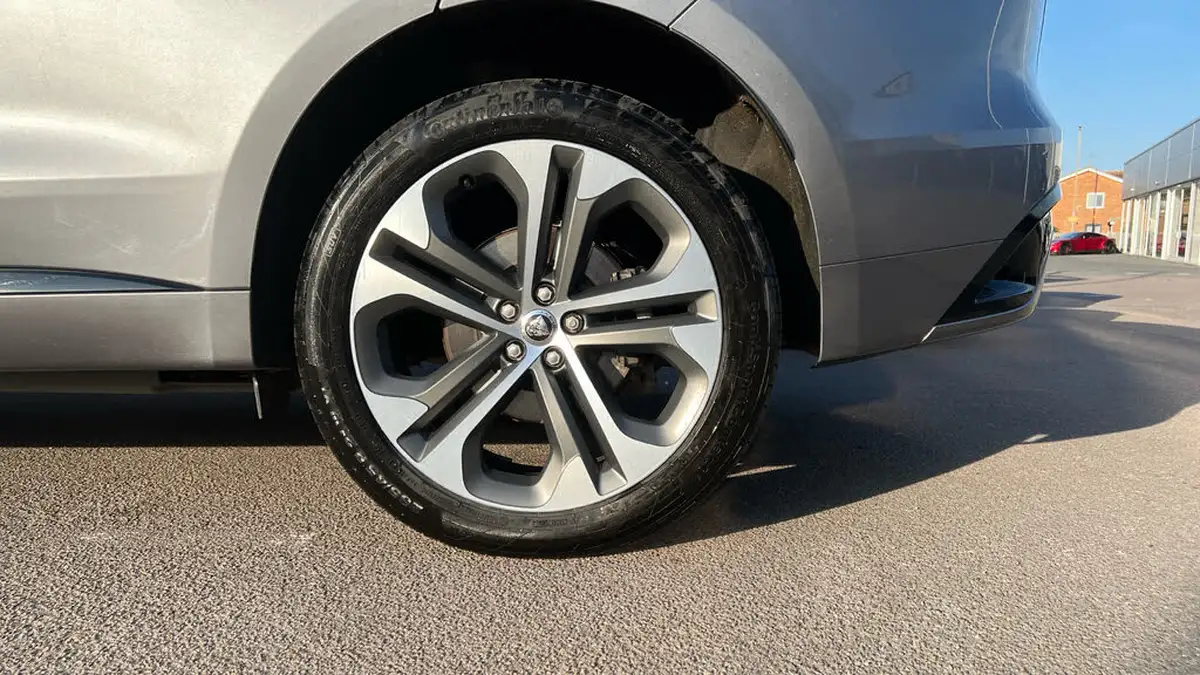 2023-jaguar-f-pace-20-p250-r-dynamic-hse-black-big-7
