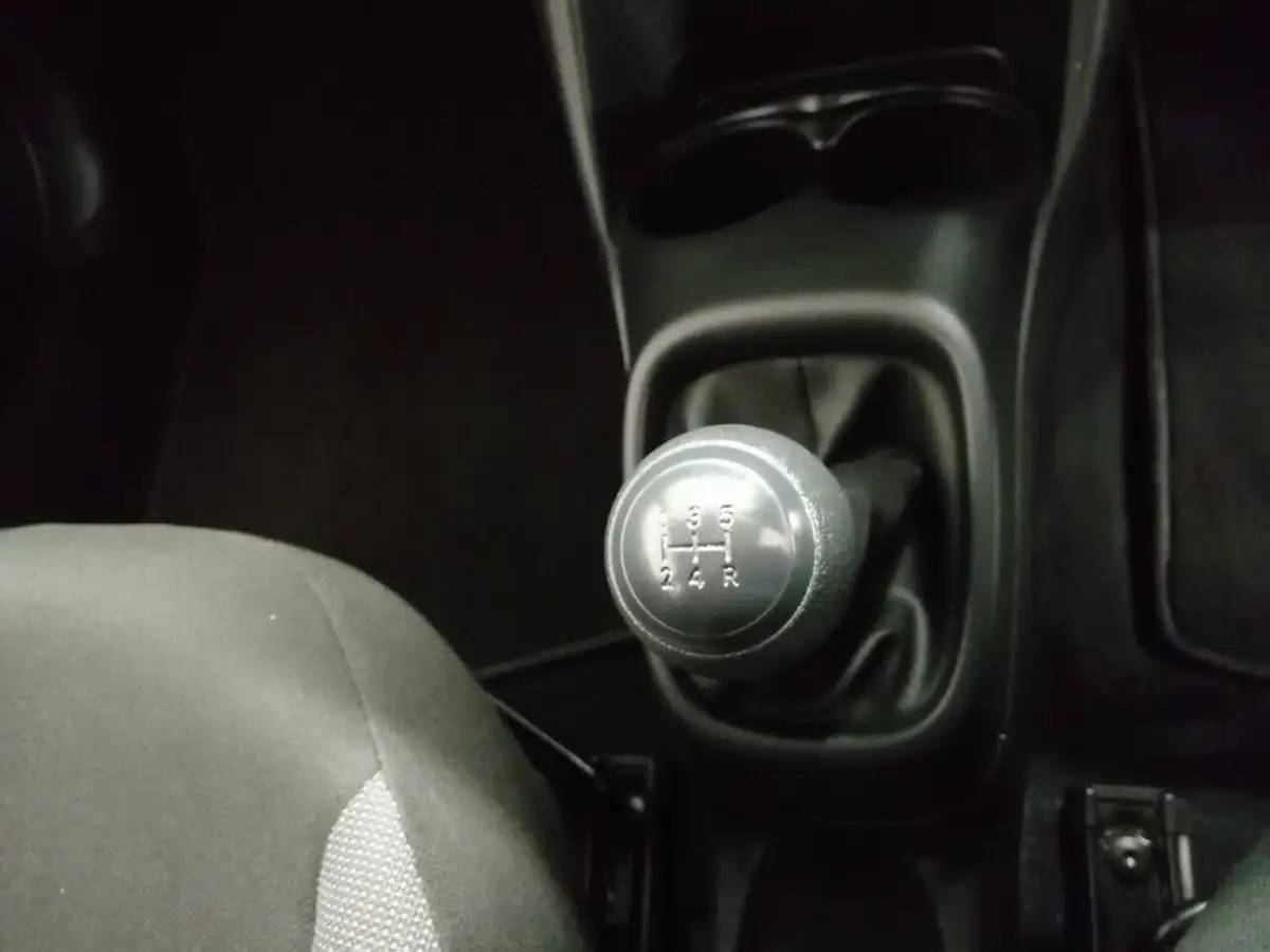 2020-toyota-aygo-10-vvt-i-x-5d-big-13