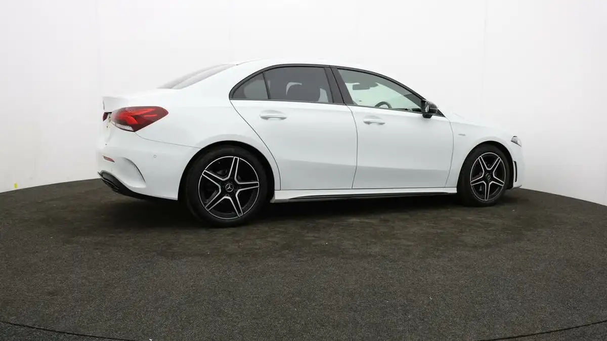 2022-mercedes-benz-a-class-13-a180-amg-line-executive-edition-saloon-4d-7g-dct-big-27