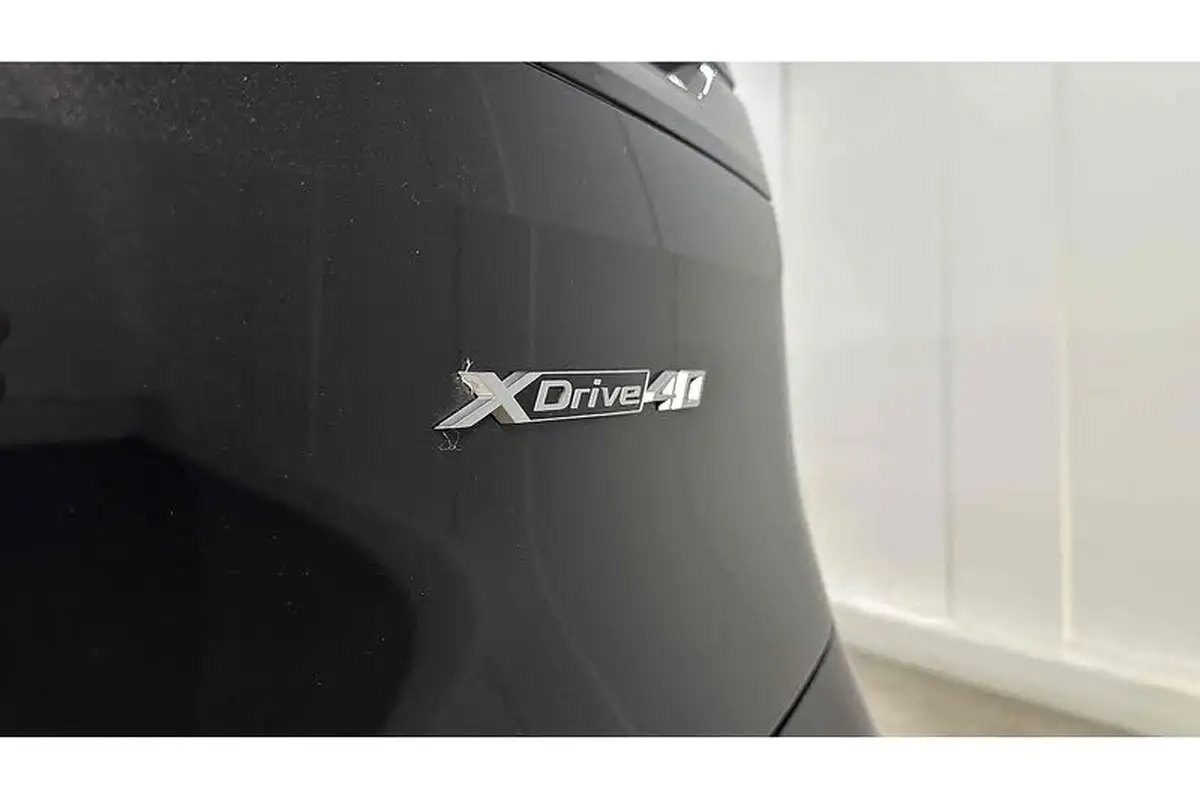 2022-bmw-ix-e-xdrive-40-m-sport-edition-big-13