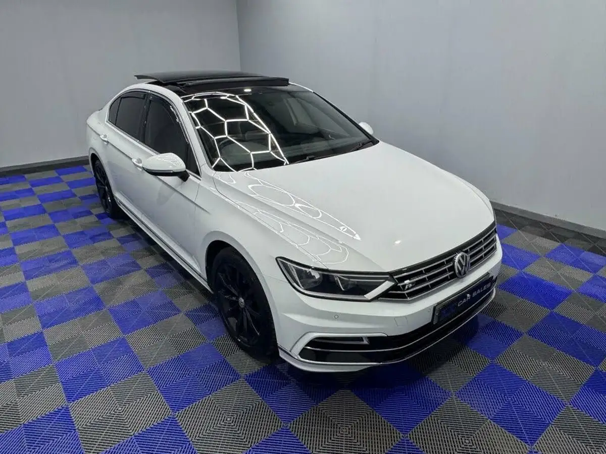 2017-volkswagen-passat-20tdi-r-line-190ps-ss-saloon-4d-big-13
