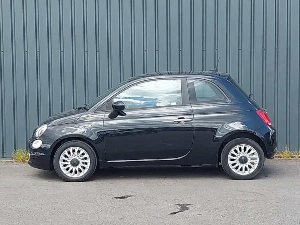 2021-fiat-500-10-lounge-big-3