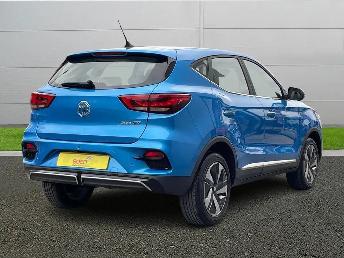 2025-mg-zs-suv-e-se-ev-176ps-big-6