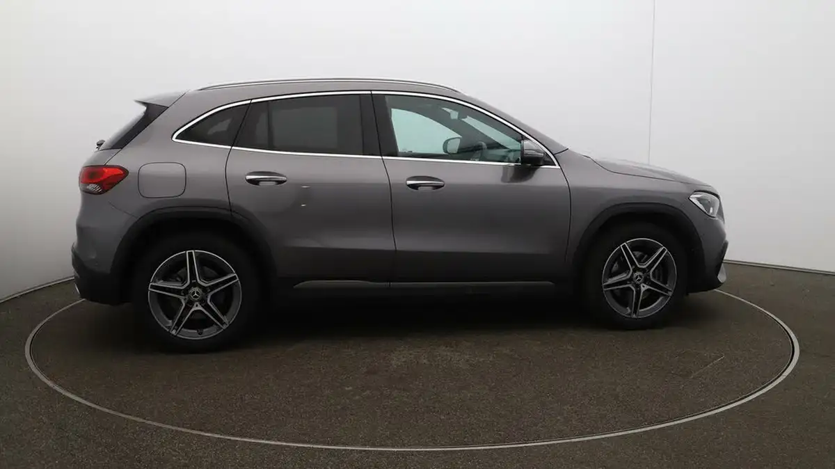 2022-mercedes-benz-gla-class-13-gla-250e-exclusive-edition-premium-plus-big-8