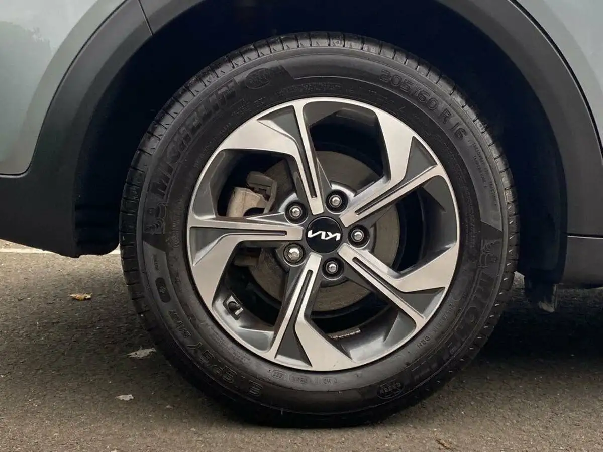 2022-kia-xceed-10-t-gdi-2-big-13
