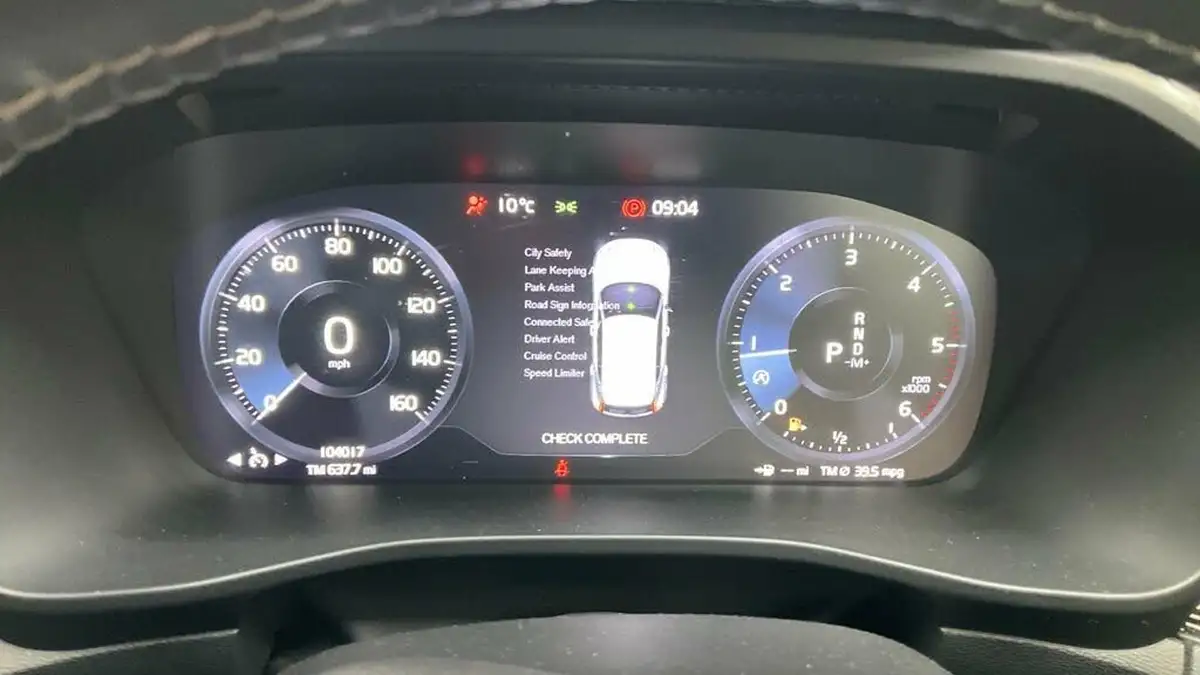 2019-volvo-xc40-20td-d4-r-design-big-8