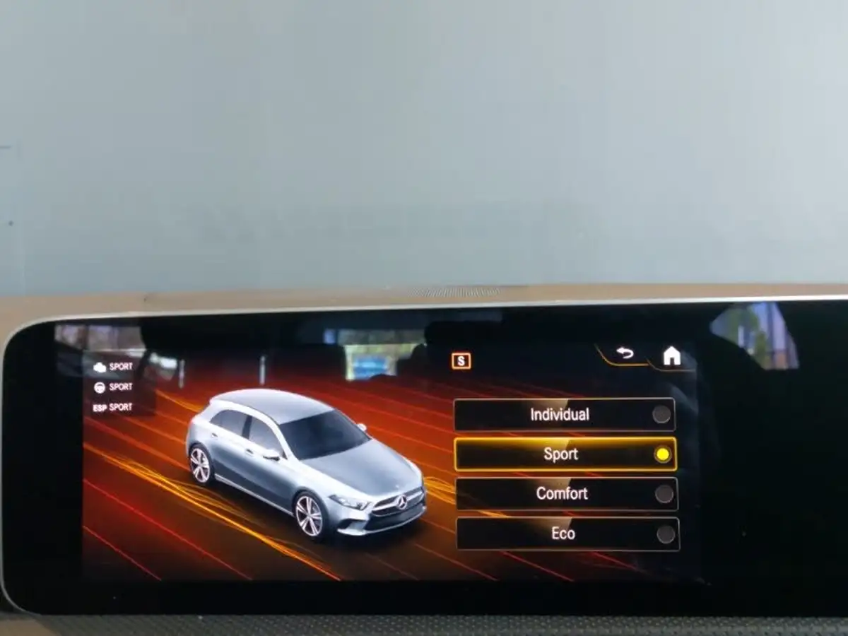 2019-mercedes-benz-a-class-13-a180-sport-executive-hatchback-5d-1332cc-7g-dct-big-13