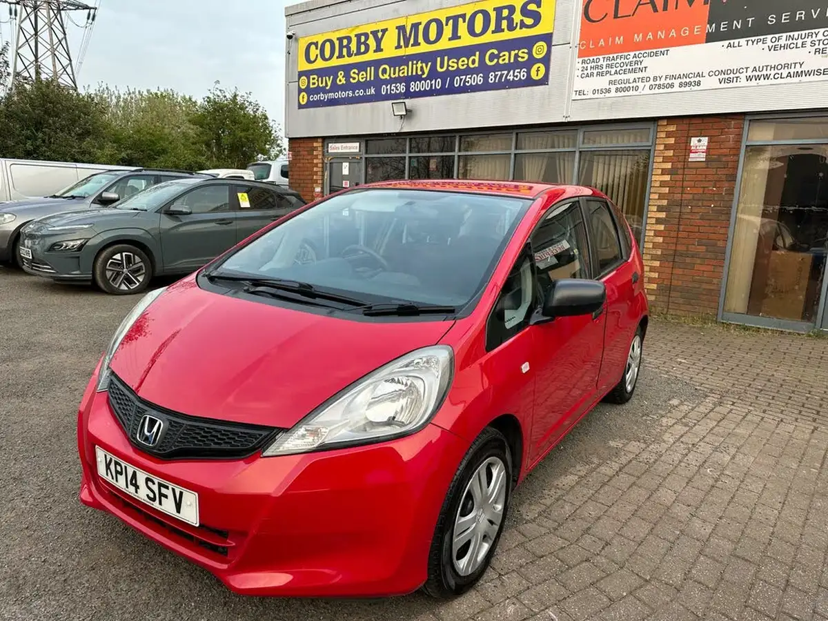 2014-honda-jazz-12-s-big-4