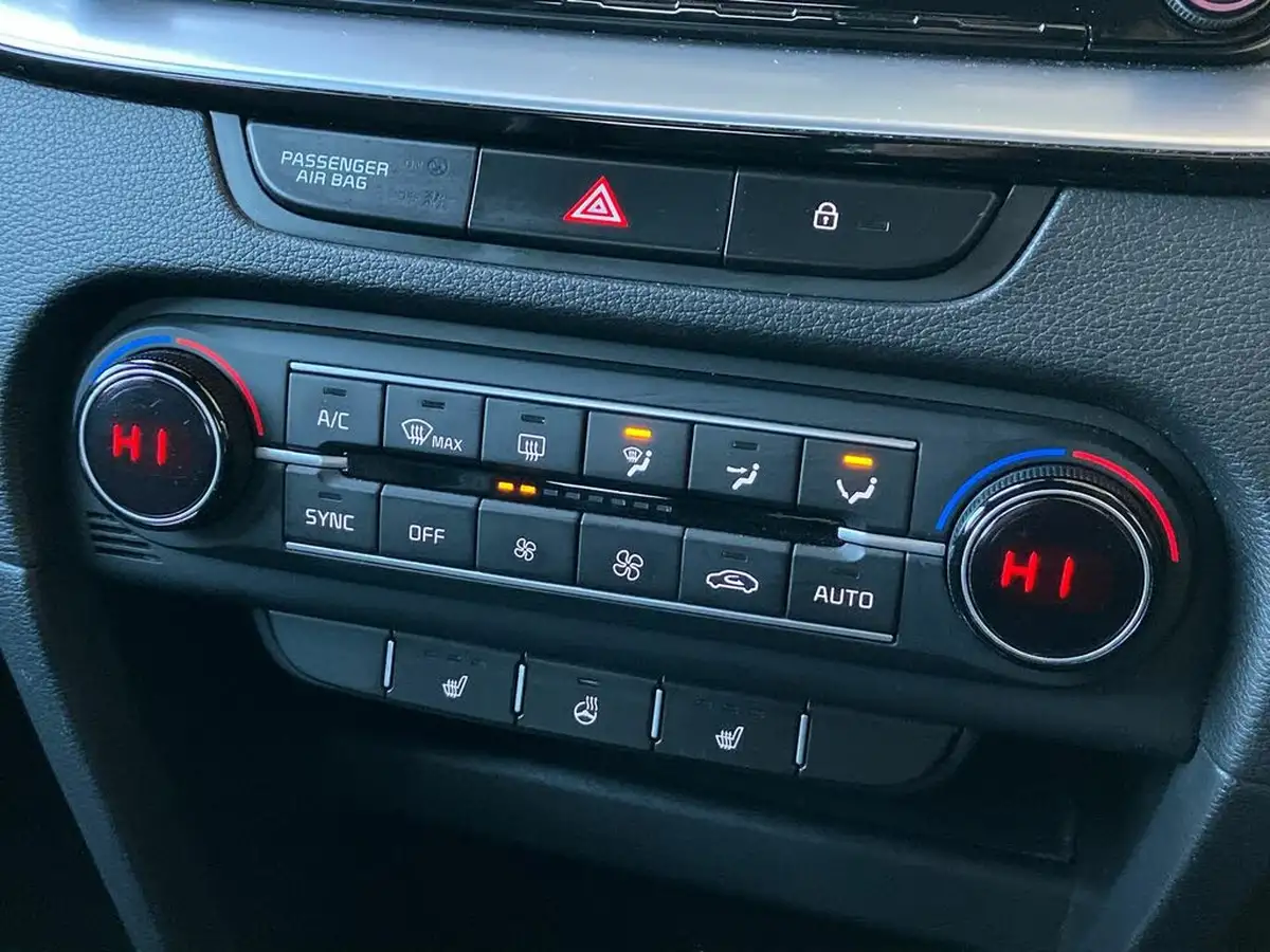 2021-kia-xceed-15-t-gdi-3-big-11
