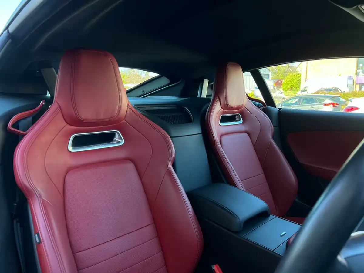 2021-jaguar-f-type-big-10