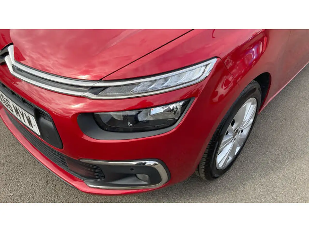 2016-citroen-grand-c4-picasso-16bluehdi-feel-eat6-big-50