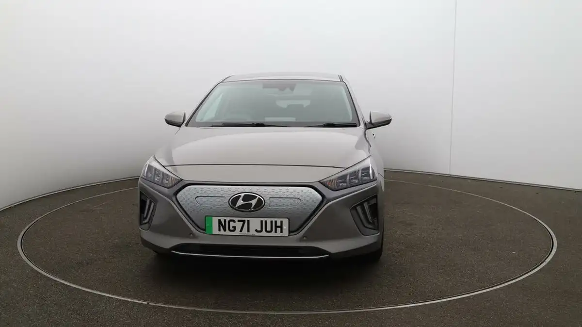 2022-hyundai-ioniq-e-premium-se-electric-big-33