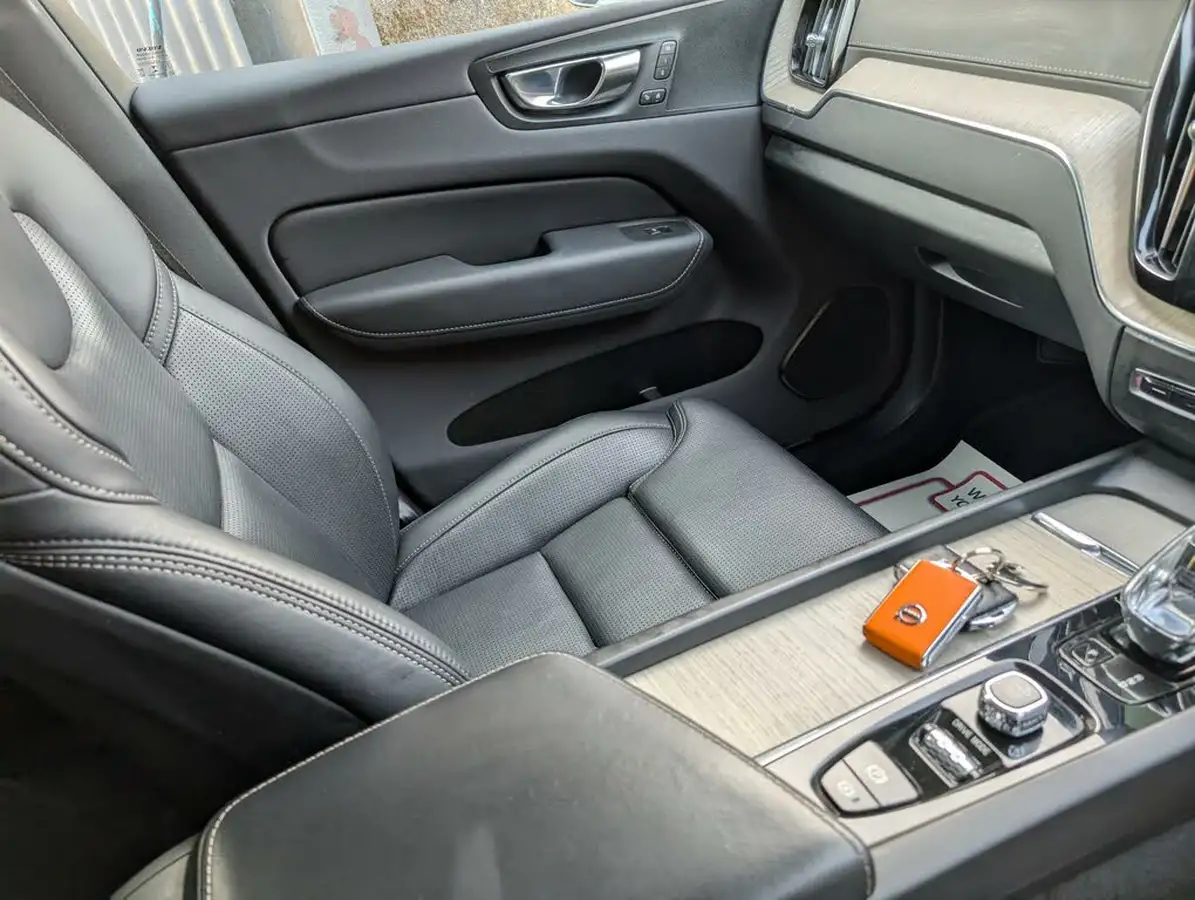 2021-volvo-xc60-20-t8-inscription-pro-390bhp-big-29