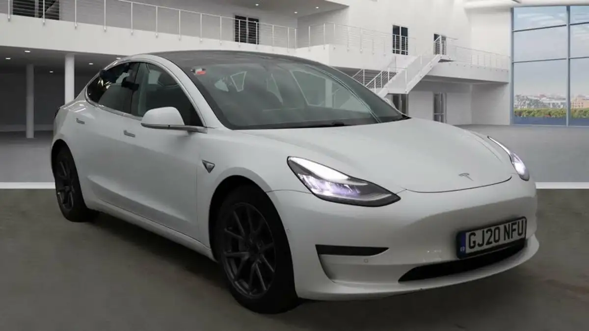 2020-tesla-model-3-e-long-range-big-0