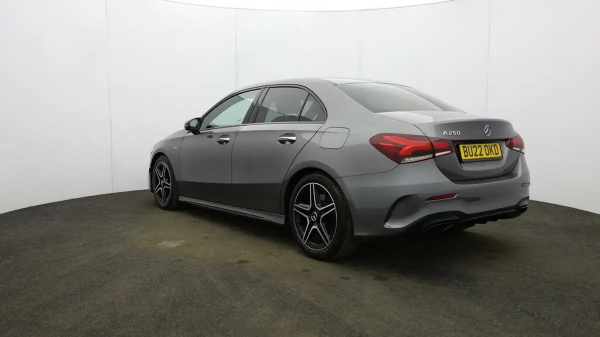 2022-mercedes-benz-a-class-20-a250-amg-line-premium-edition-saloon-4d-big-47