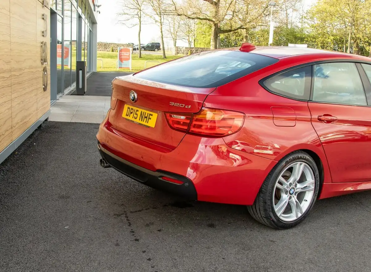 2015-bmw-3-series-20td-320d-m-sport-gt-184bhp-auto-big-8