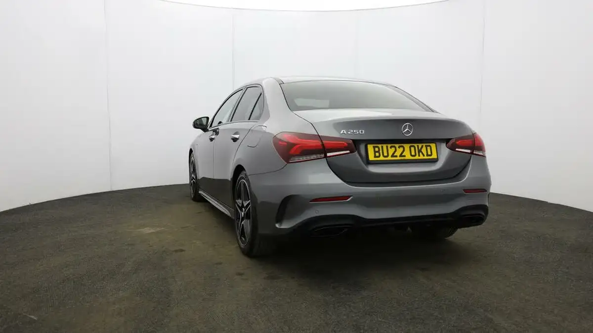 2022-mercedes-benz-a-class-20-a250-amg-line-premium-edition-saloon-4d-big-24