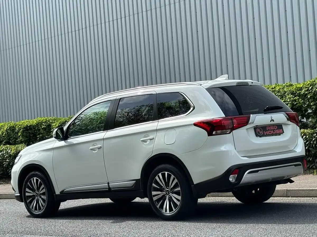 2020-mitsubishi-outlander-20-exceed-big-7