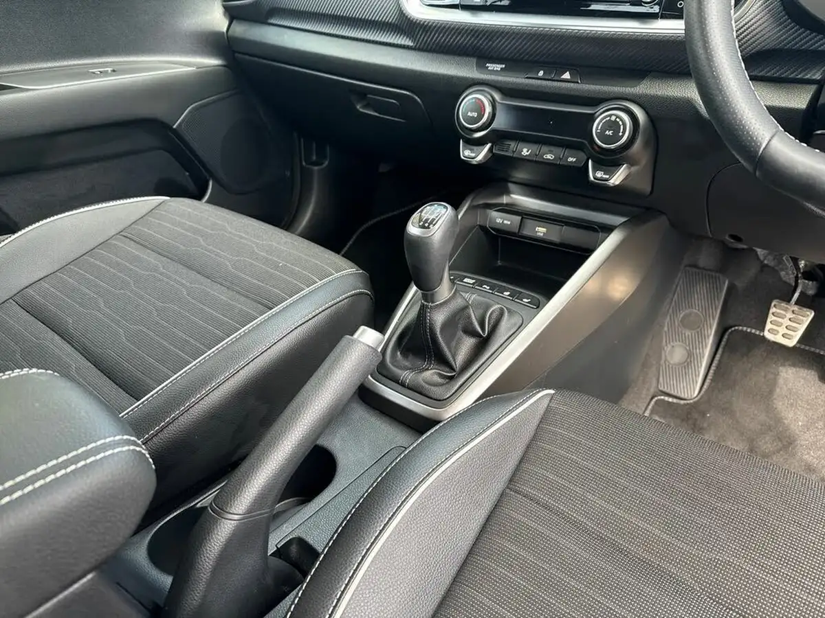 2023-kia-stonic-10-t-gdi-gt-line-s-118bhp-big-13