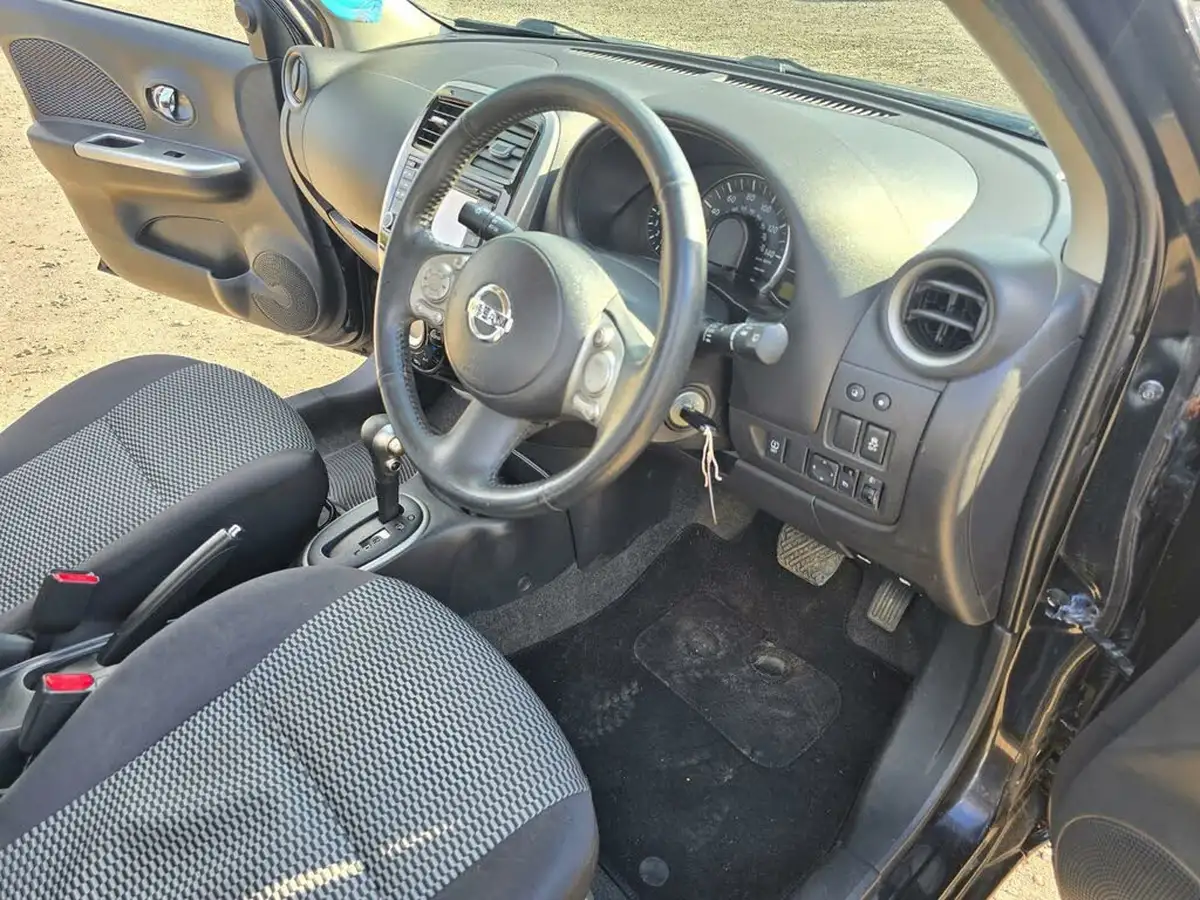 2014-nissan-micra-12-acenta-80ps-cvt-big-20