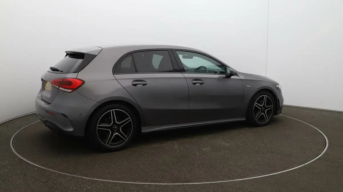 2022-mercedes-benz-a-class-13-a200-amg-line-executive-edition-hatchback-5d-7g-dct-big-44