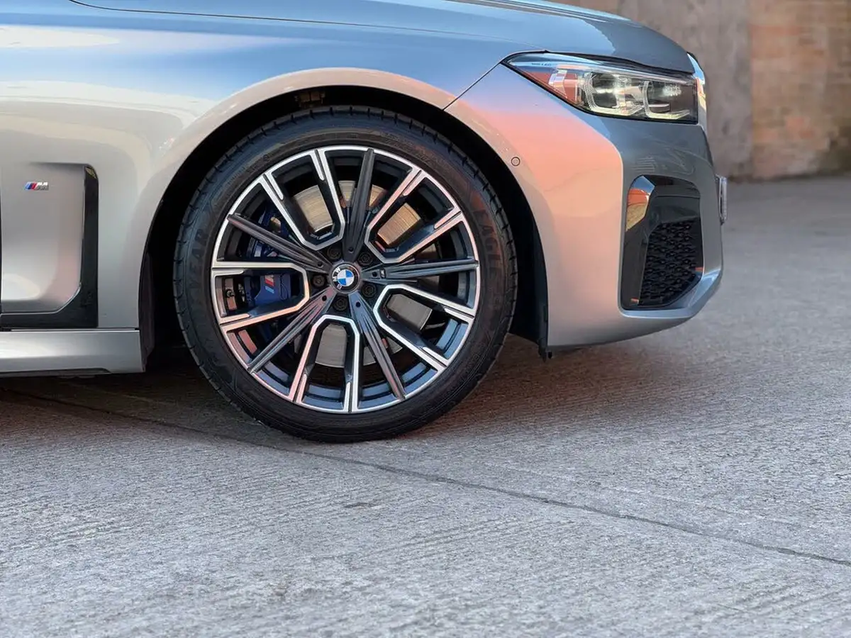 2019-bmw-7-series-30td-730d-m-sport-steptronic-big-1
