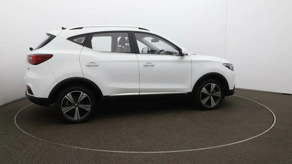2020-mg-zs-suv-e-exclusive-ev-big-43