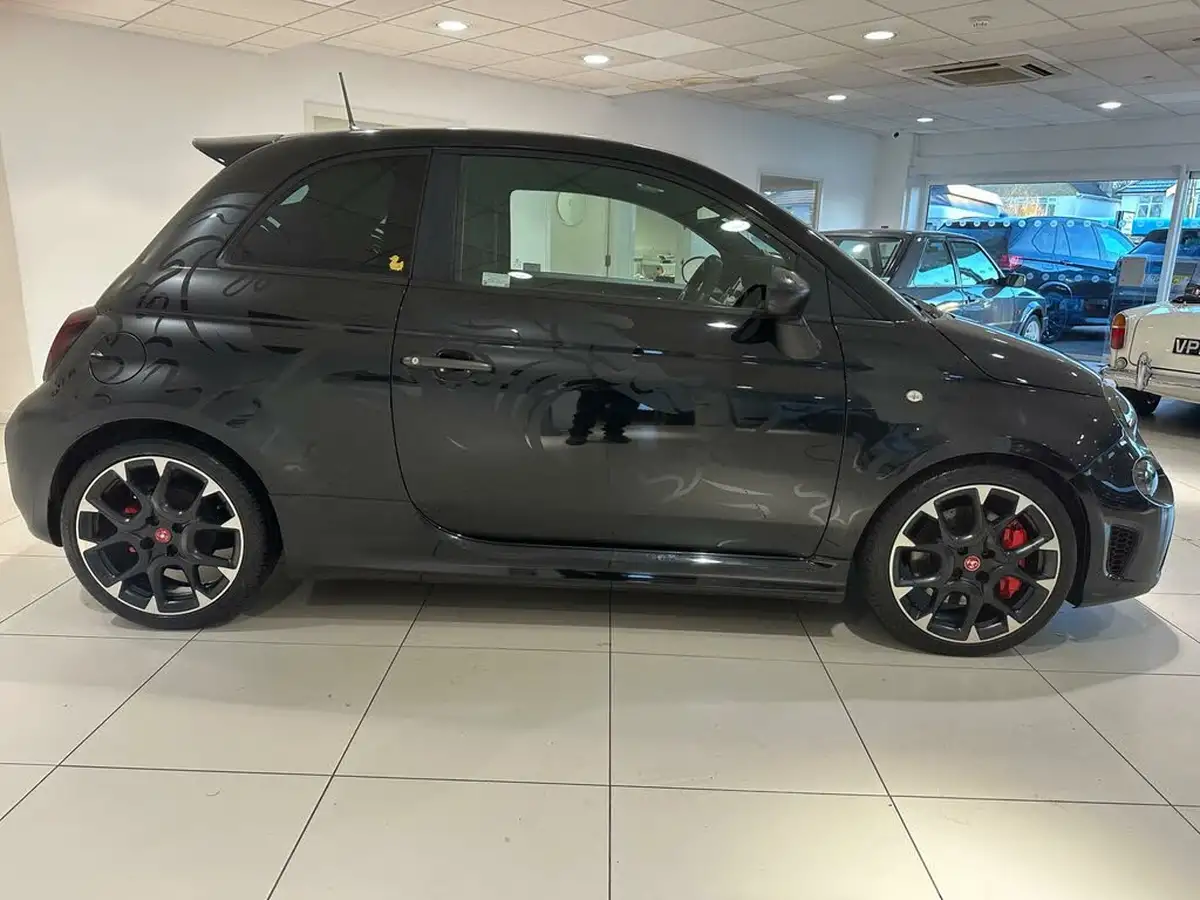 2017-abarth-595-14-tjet-competizione-big-16