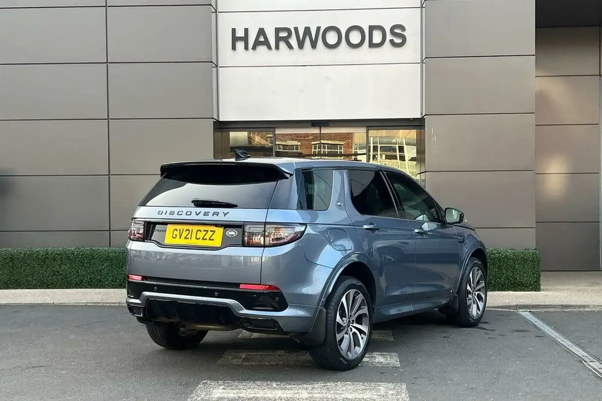 2021-land-rover-discovery-sport-20-d200-r-dynamic-hse-big-5