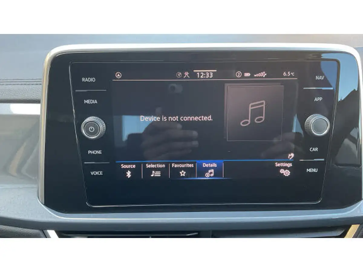 2024-volkswagen-t-roc-20tdi-style-150ps-dsg-big-43