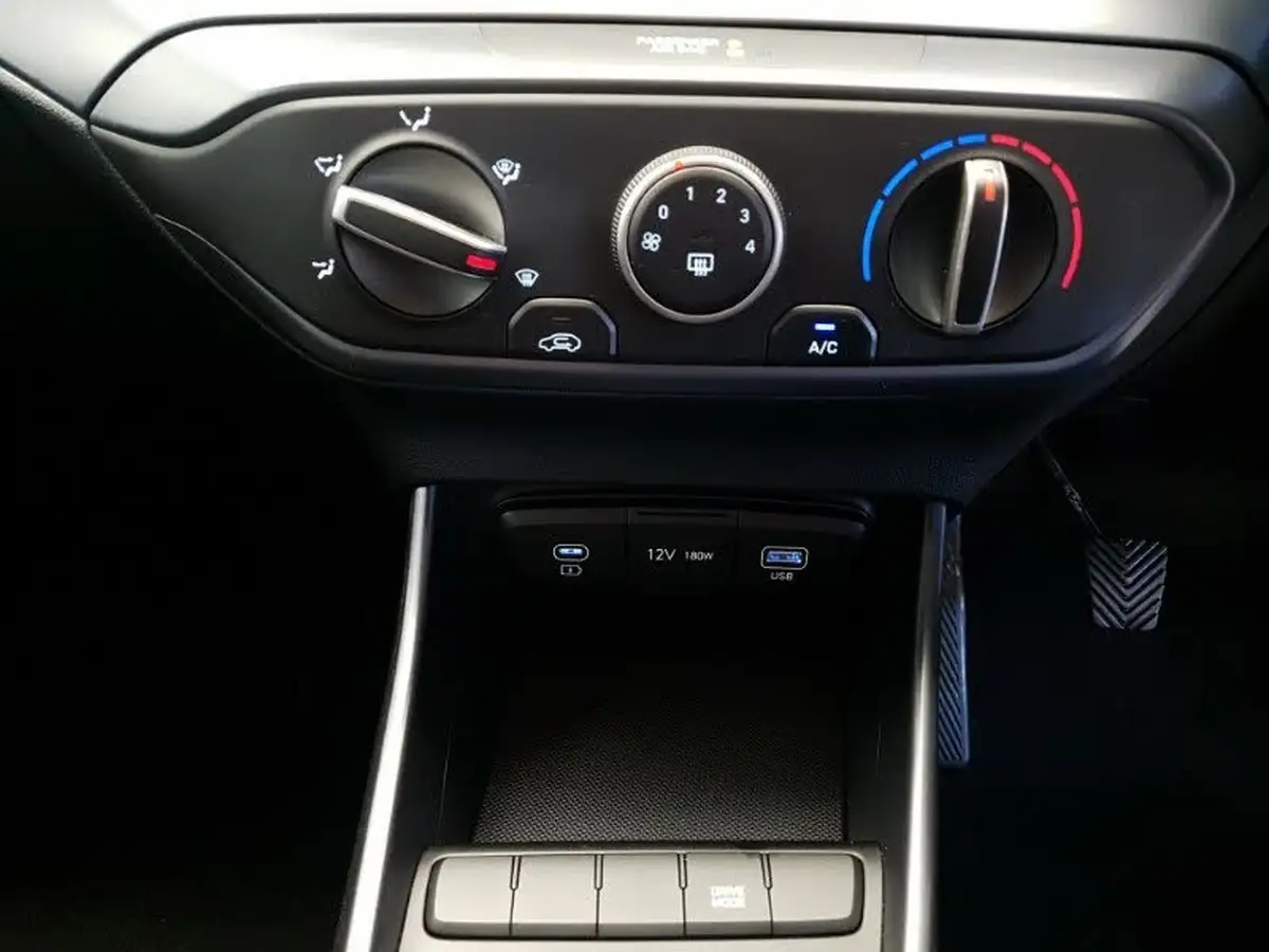 2024-hyundai-i20-10-t-gdi-advance-big-16