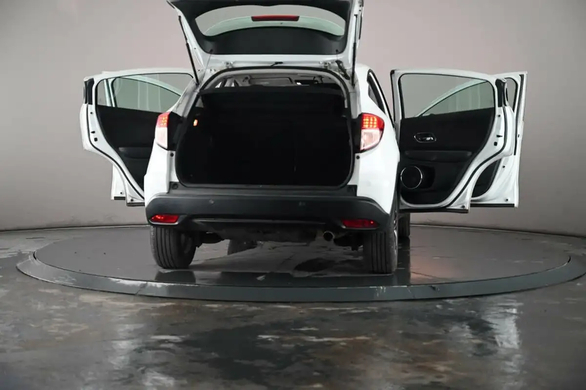 2017-honda-hr-v-15-i-vtec-se-navi-big-43