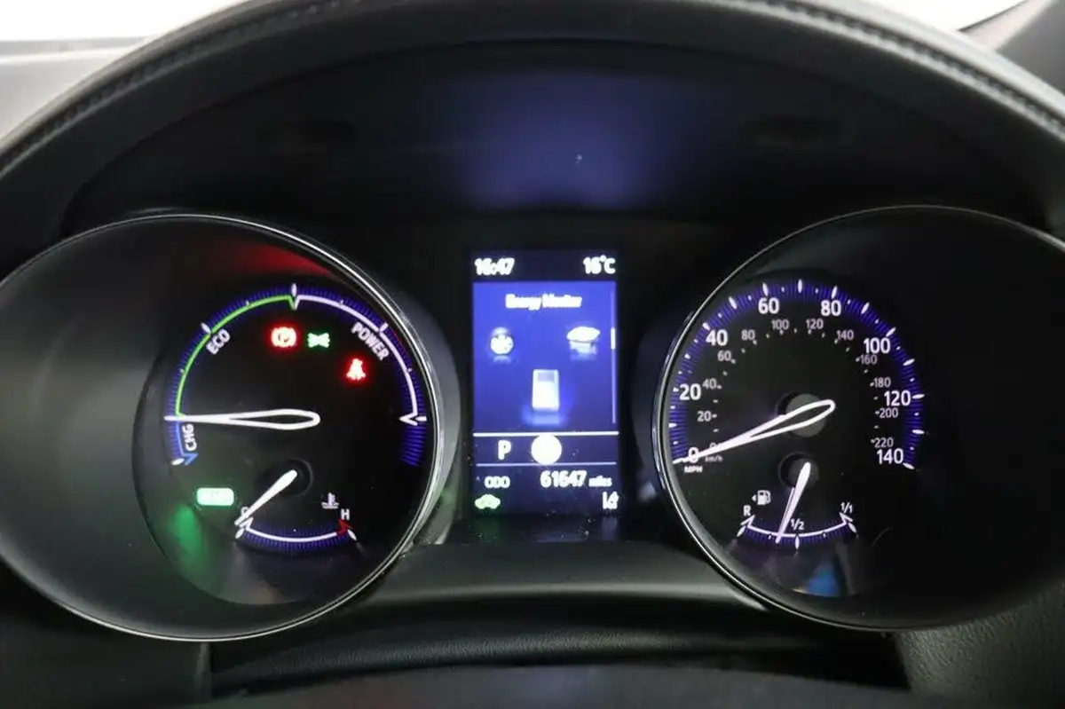 2022-toyota-c-hr-18-vvt-i-icon-big-21