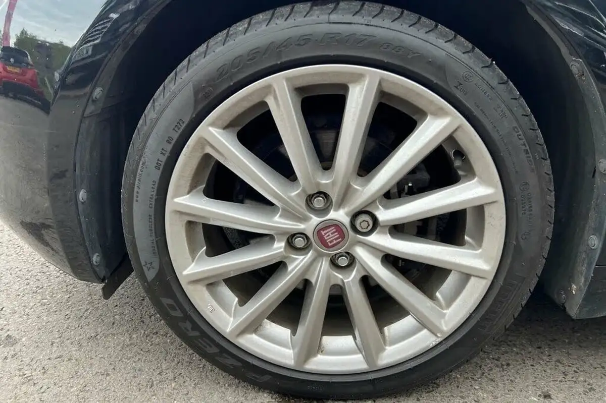2018-fiat-124-14-multiair-124-spider-lusso-plus-big-24