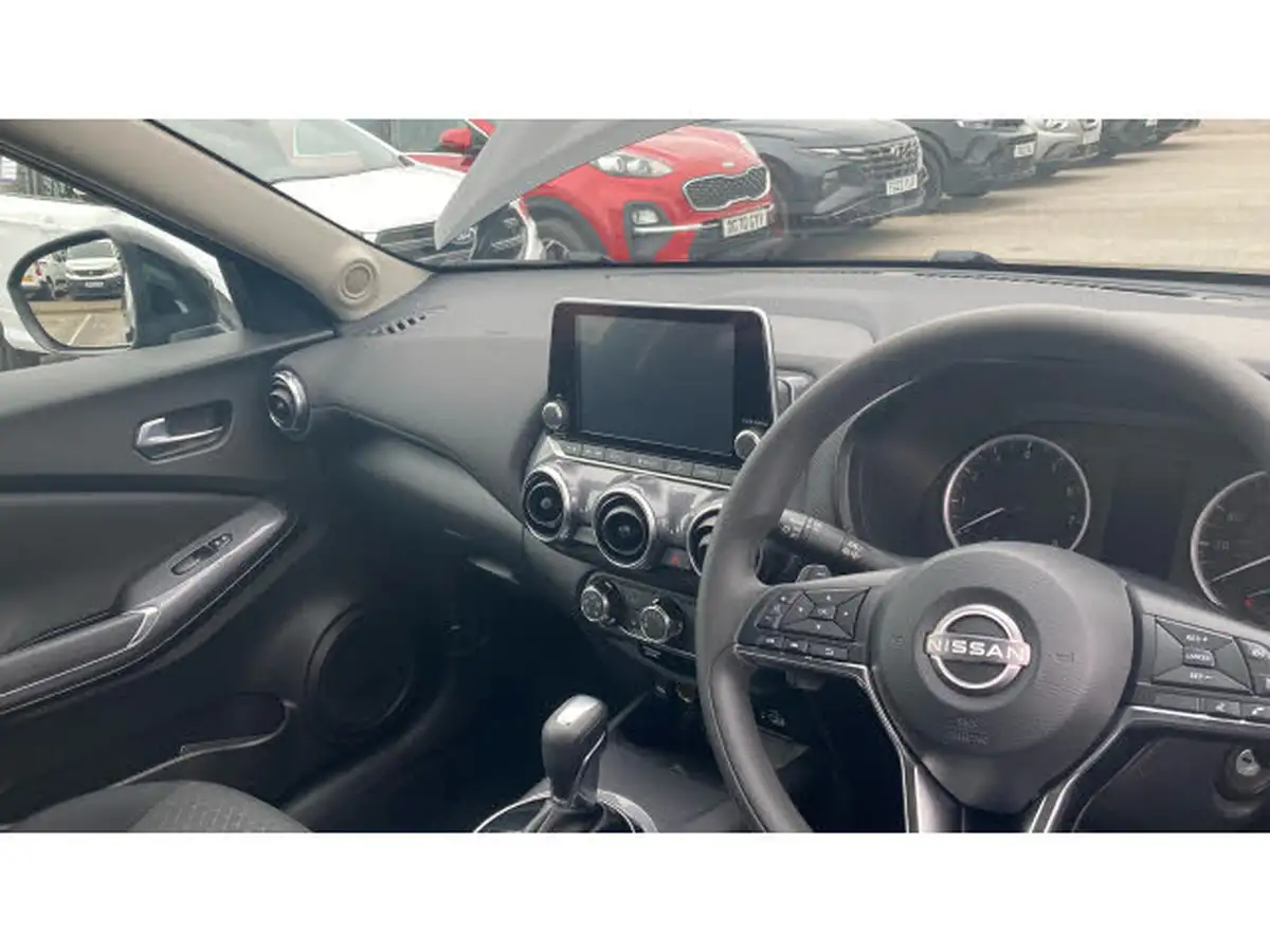 2023-nissan-juke-10-dig-t-acenta-dct-big-13
