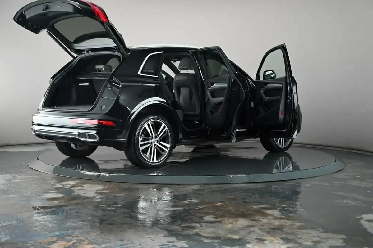 2020-audi-q5-20-55-tfsi-e-s-line-competition-big-52