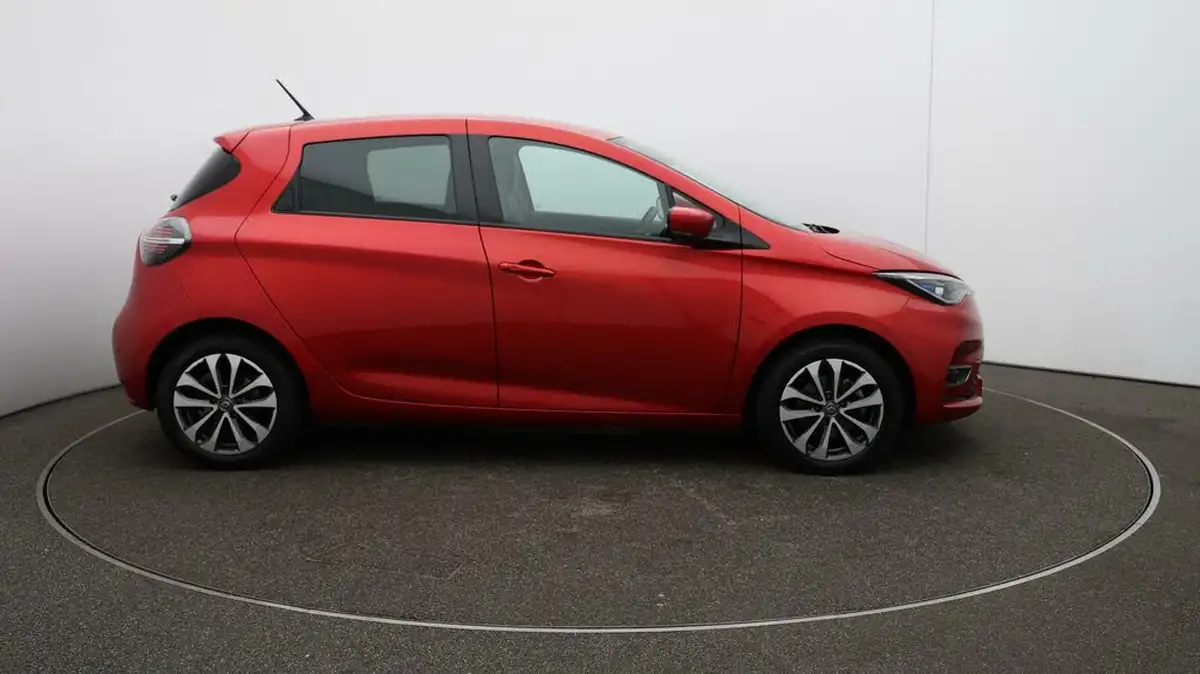 2021-renault-zoe-e-gt-line-big-40