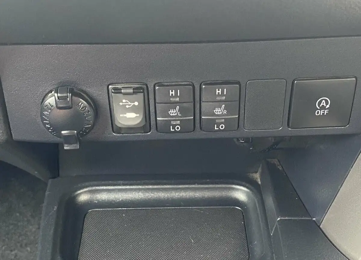 2017-toyota-rav4-20d-4d-excel-tss-navi-big-33