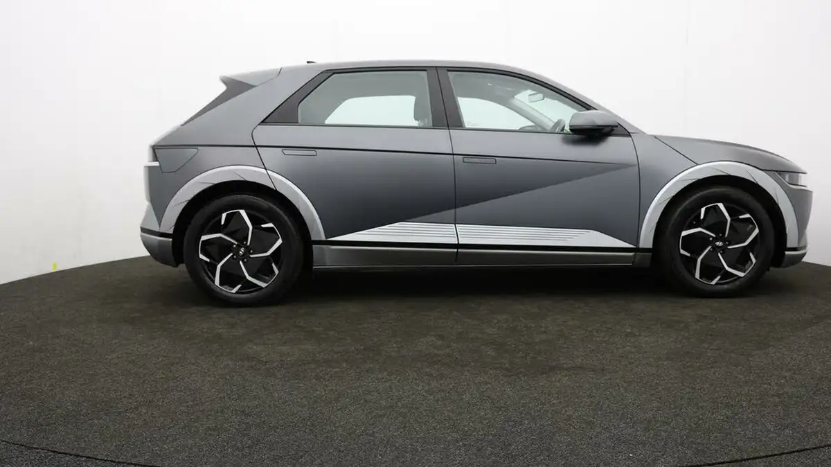 2022-hyundai-ioniq-5-e-premium-217ps-73kwh-rwd-big-31