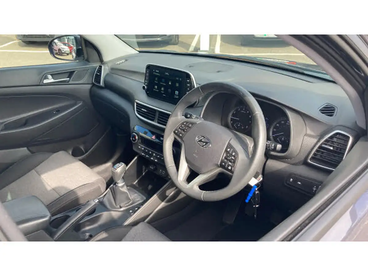 2018-hyundai-tucson-16-gdi-se-nav-big-49