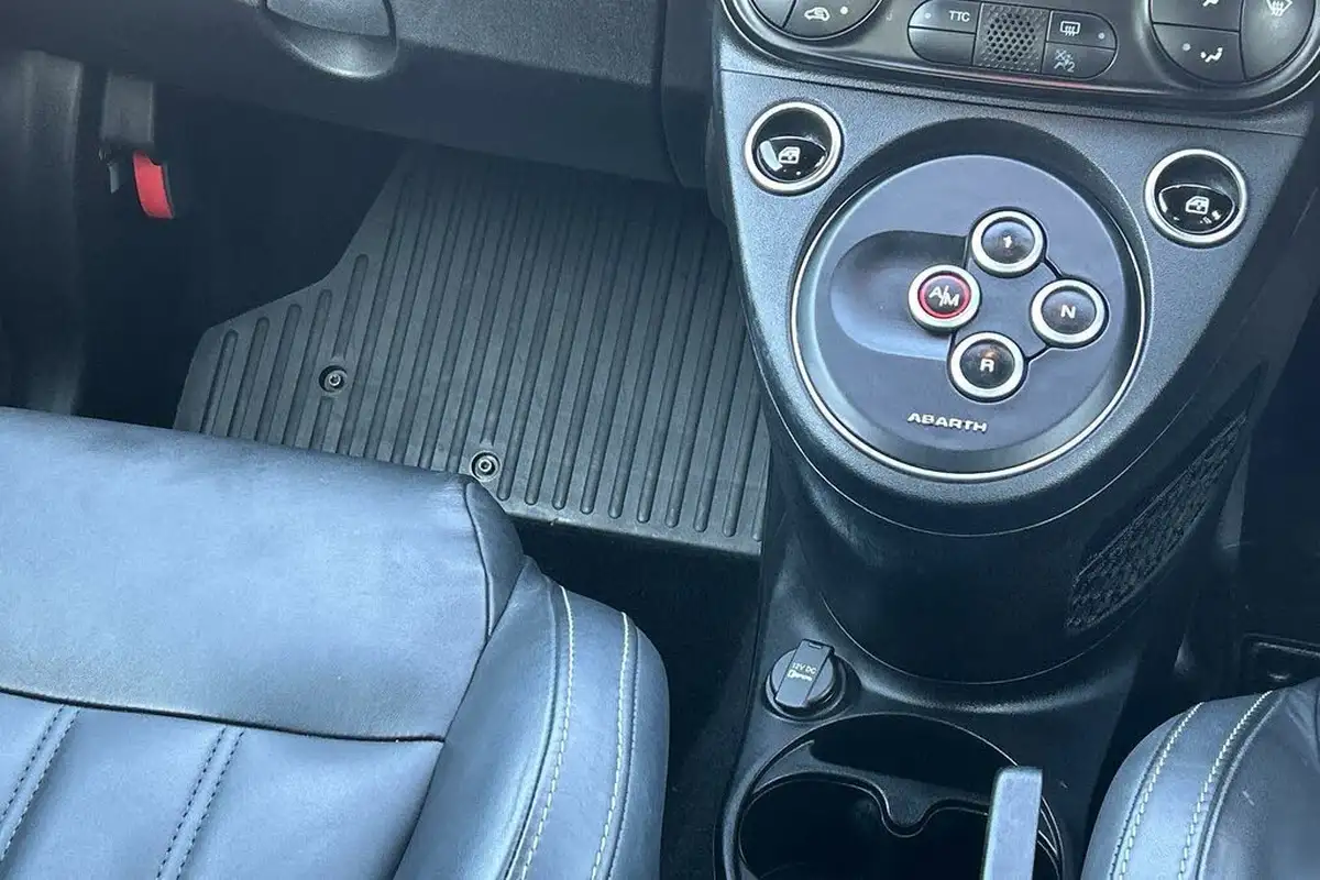 2017-abarth-595-14-tjet-turismo-mta-big-16