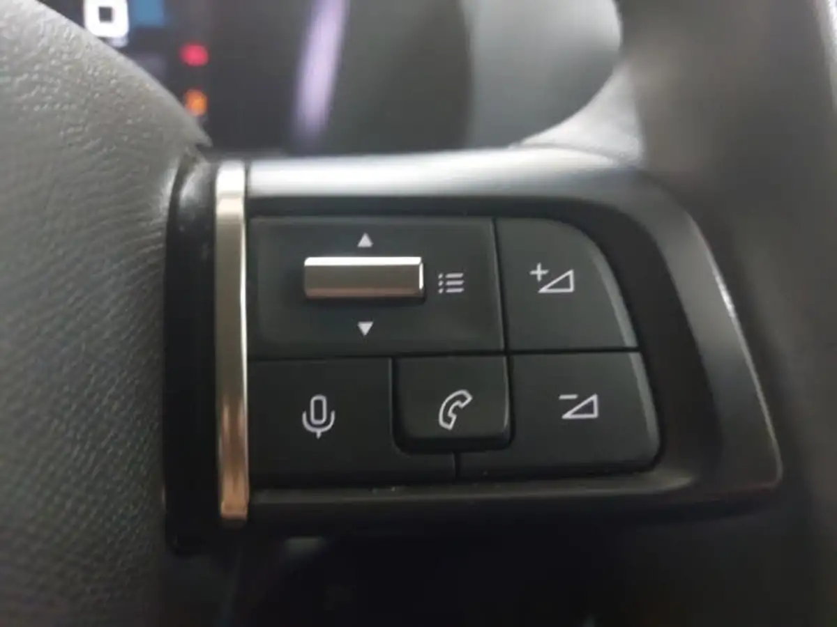 2022-citroen-c4-12-puretech-shine-130ps-big-12