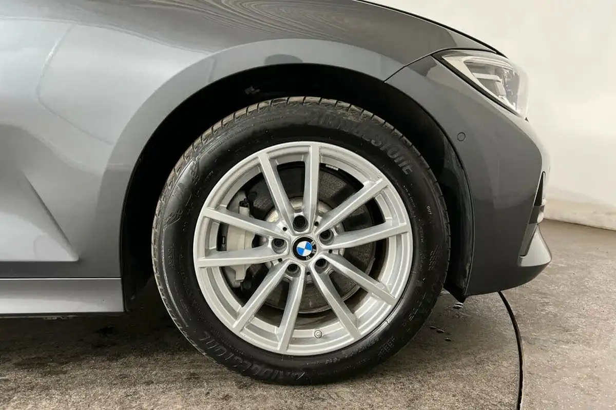 2020-bmw-3-series-20-330e-se-pro-saloon-4d-big-10